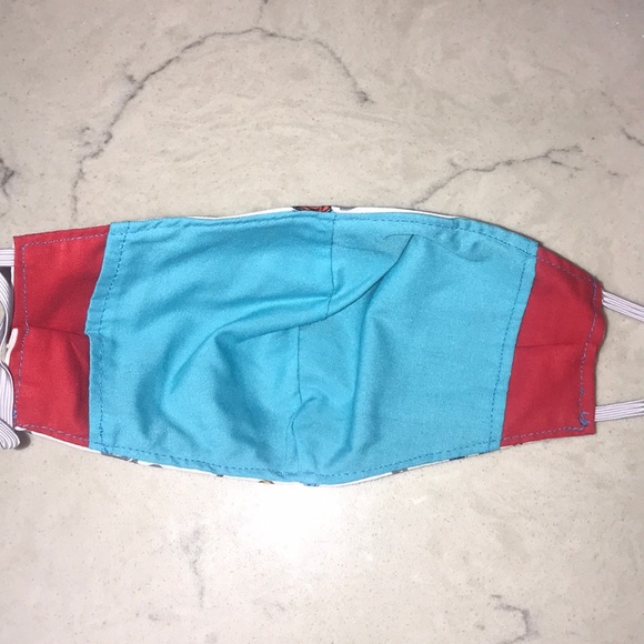 Dr. Seuss character face mask for adults - Picture 2 of 2